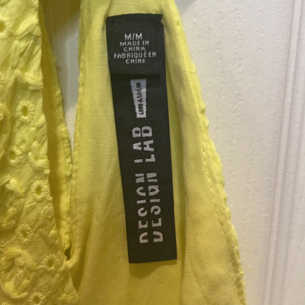 Design Lab - Yellow Top - Picture 2 of 3